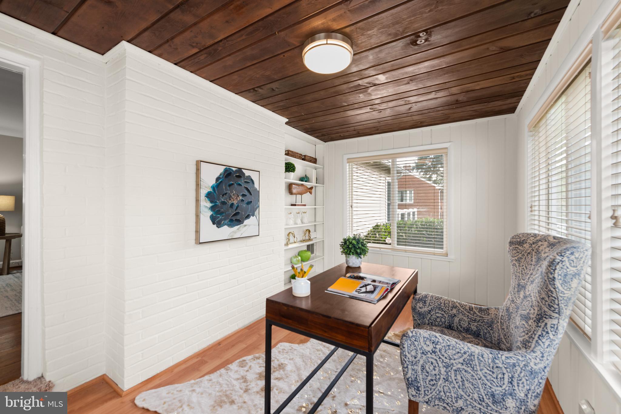 6484 Little Falls Road Arlington, VA 22213 - Photo 29 of 74 Adorable sun room