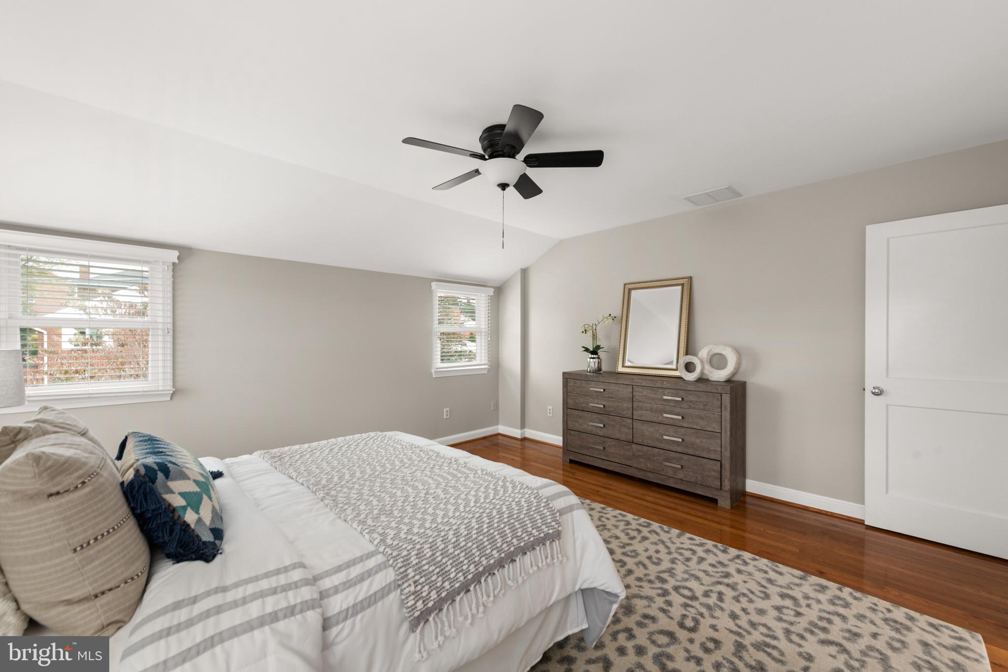 6484 Little Falls Road Arlington, VA 22213 - Photo 56 of 74 Gallery Image 56