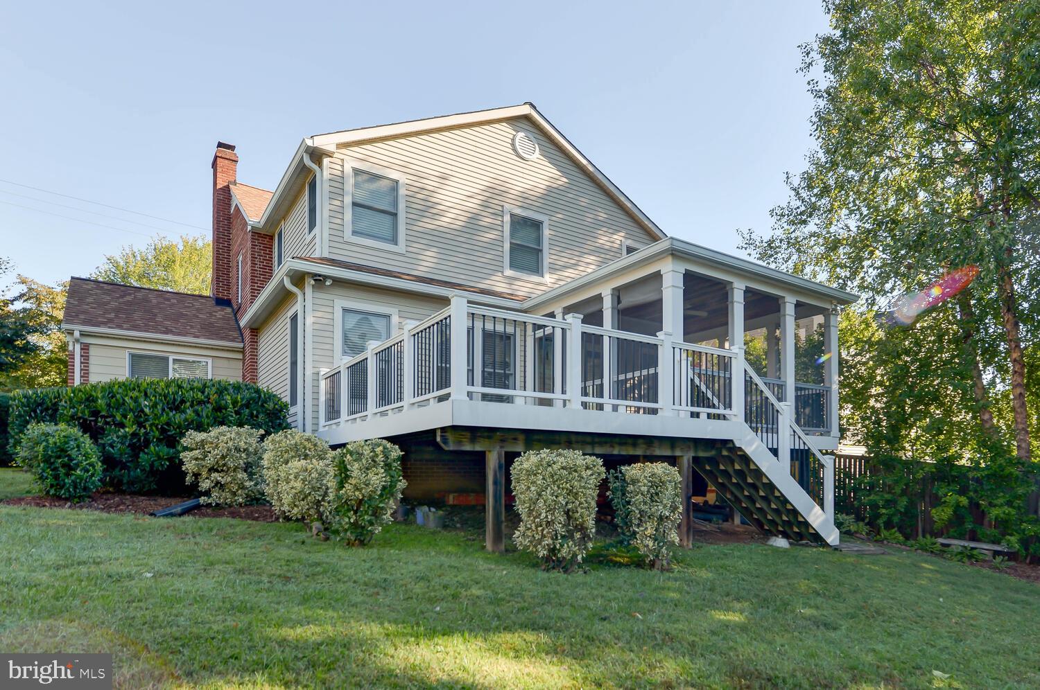 6484 Little Falls Road Arlington, VA 22213 - Photo 7 of 74 Three level addition!