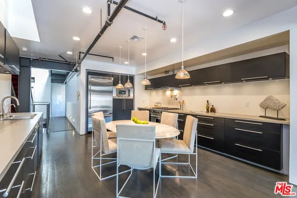 $24,000 | 1212 Abbot Kinney Boulevard, Unit 1, Venice, CA 90291