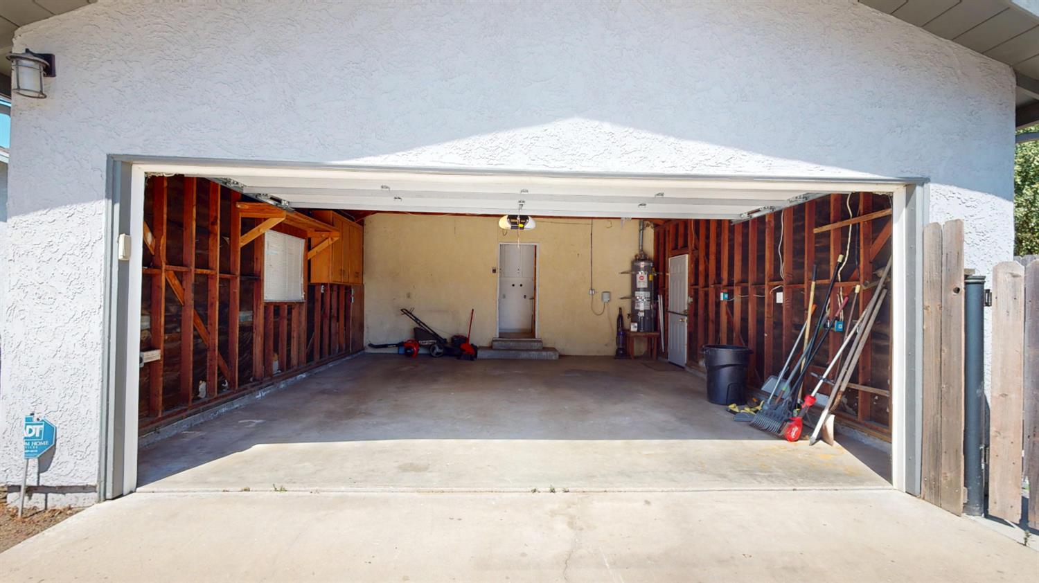 5215 Prairie Flower Road Ceres, CA 95307 - Photo 7 of 34