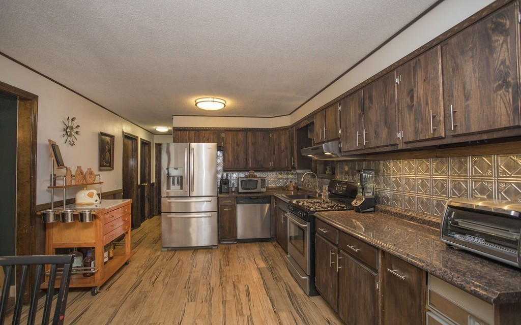 372 Norman Street Fall River, MA 02721 - Photo 8 of 23 Gallery Image 8