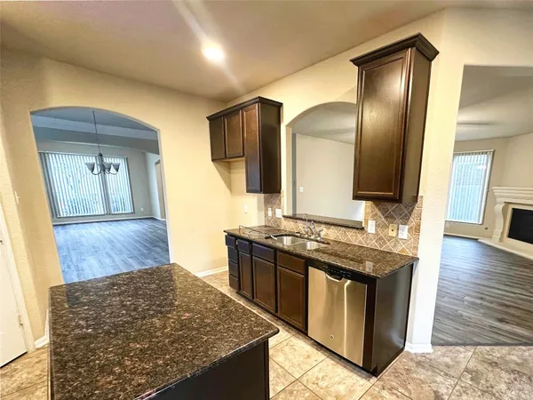 $2,600 | 15023 Russet Bend Lane, Cypress, TX 77429