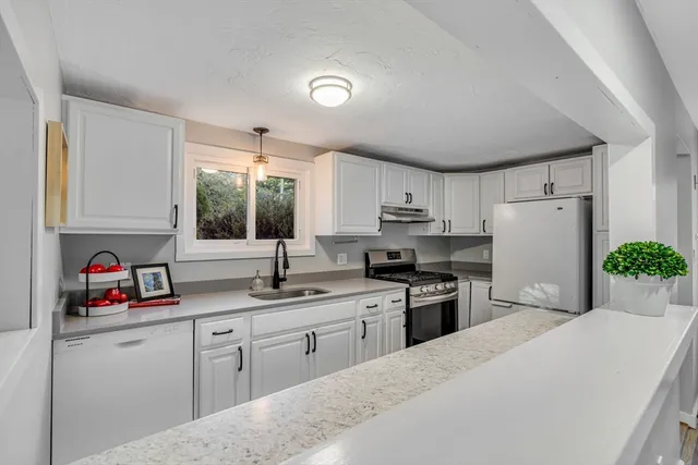 $2,650 | 2 Clover Hill Road, Acton, MA 01720