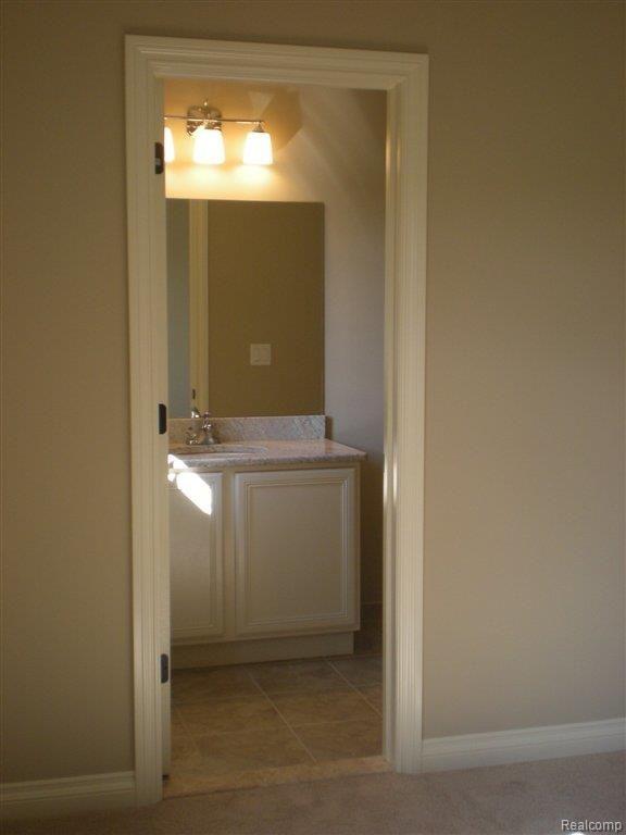 2841 Ambleside Court Rochester, MI 48306 - Photo 37 of 38 PRIVATE BATHS