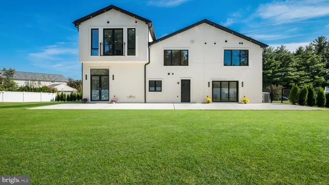 $1,199,900 | 3750 Wheatsheaf Road, Huntingdon Valley, PA 19006