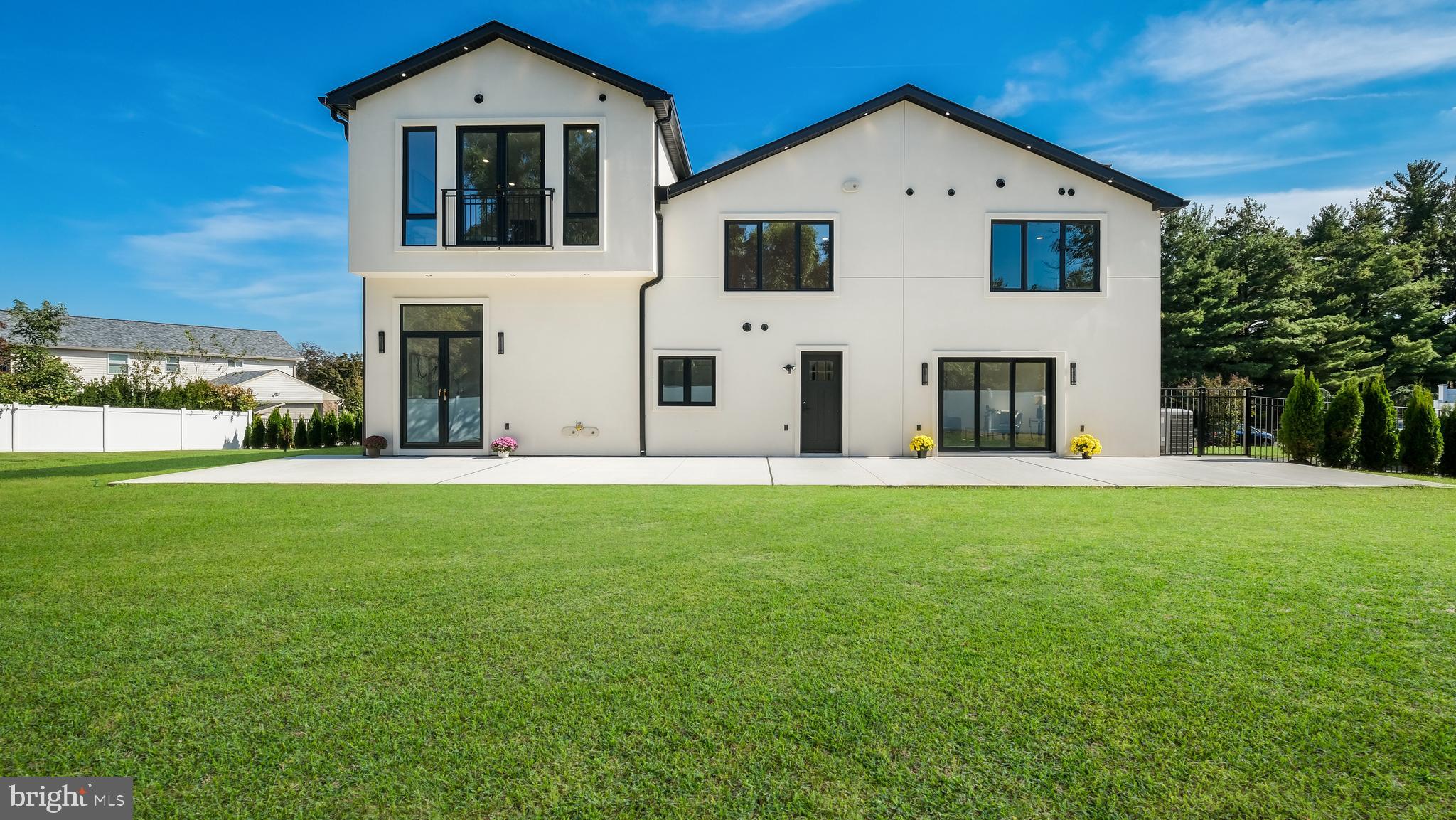 3750 Wheatsheaf Road Huntingdon Valley, PA 19006 - Photo 30 of 41 Back of house with large patio