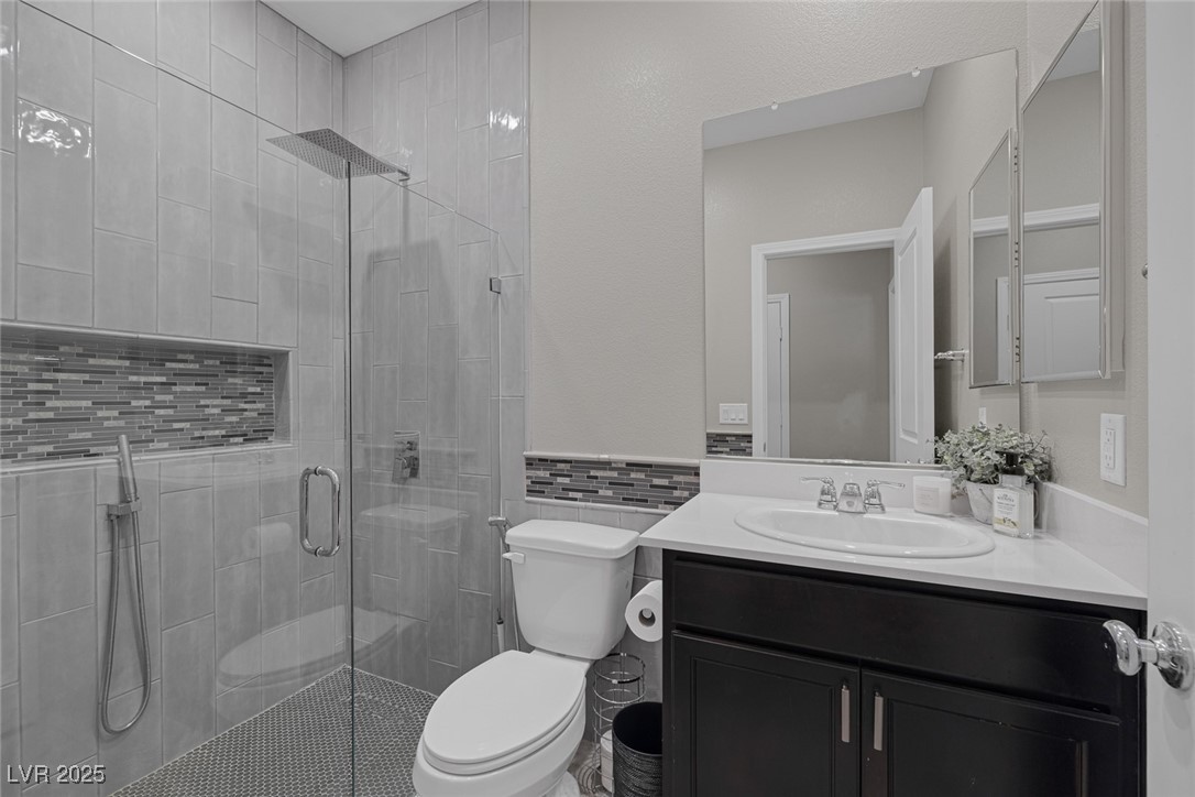 2827 Turnstone Ridge Street Henderson, NV 89044 - Photo 18 of 44 Downstairs Guest Bathroom