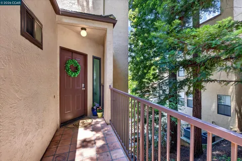 $940,000 | 3279 Mt Diablo Court, Unit 18, Lafayette, CA 94549