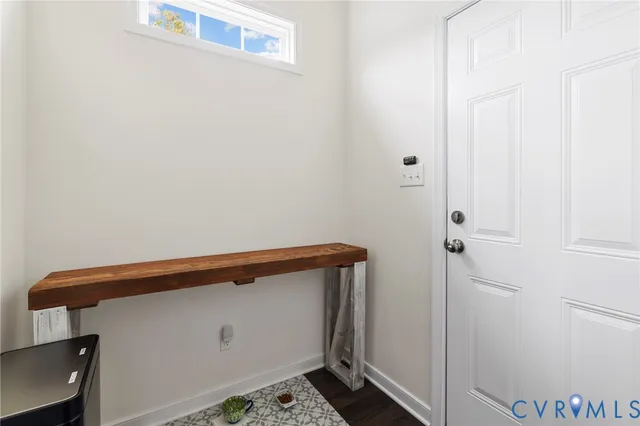 a view of utility room