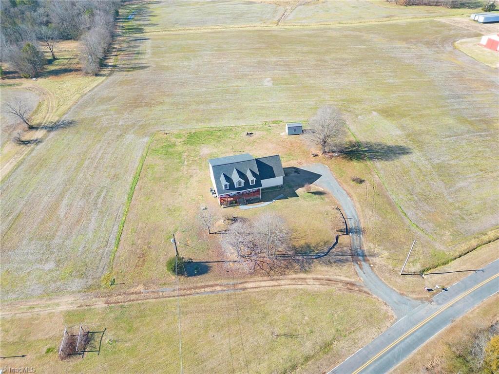 420 John Carroll Road Denton, NC 27239 - Photo 5 of 50