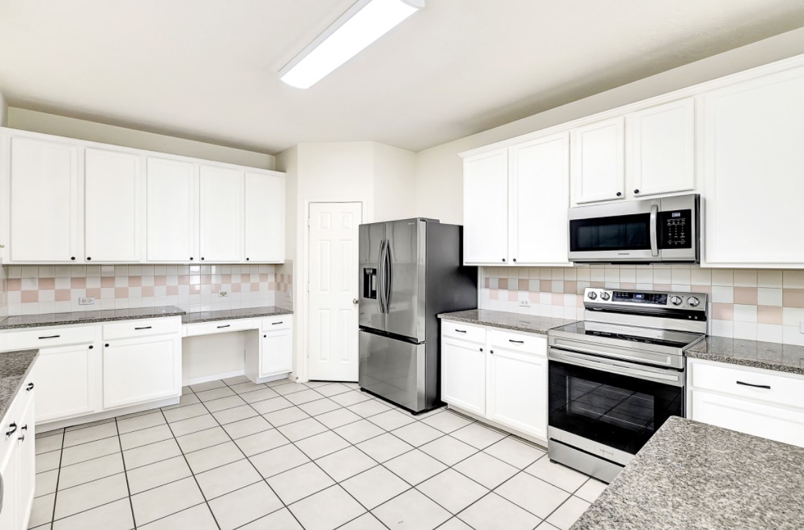 3306 Colleville Sur Mer Lane Spring, TX 77388 - Photo 13 of 41