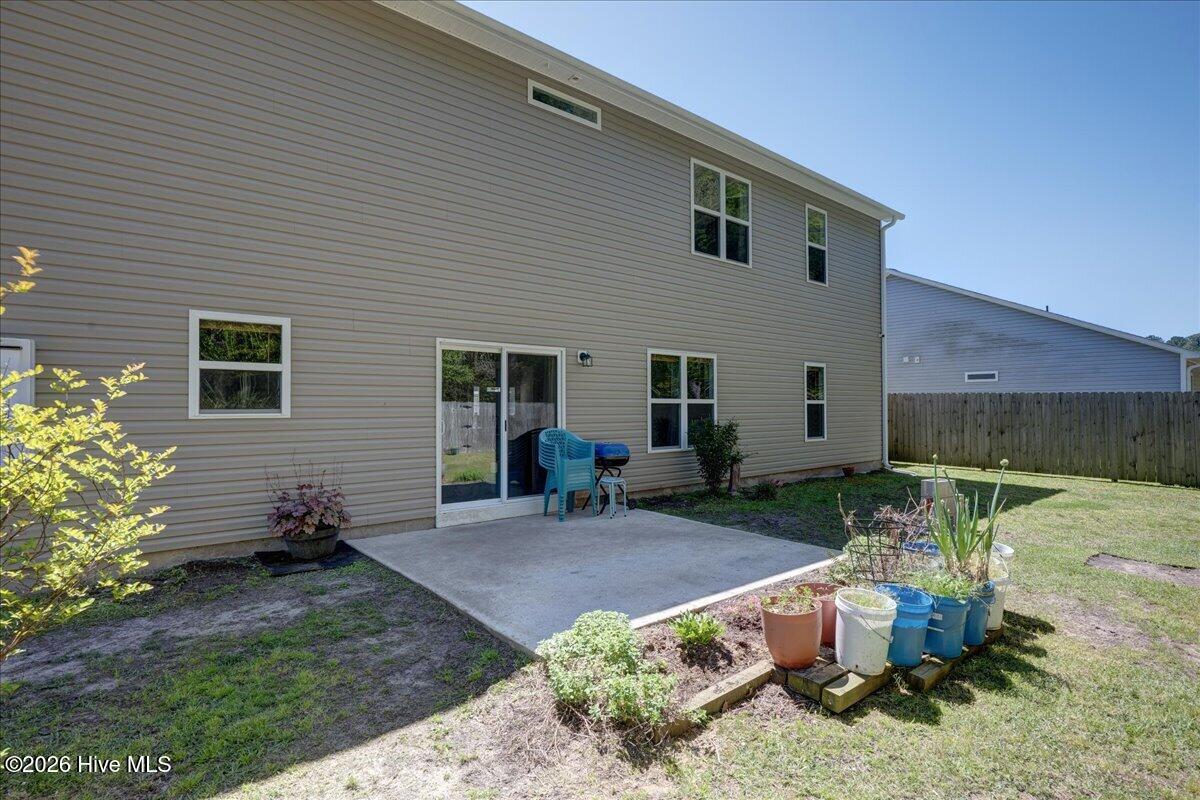 326 Station House Road New Bern, NC 28562 - Photo 29 of 35 Rear Yard Patio