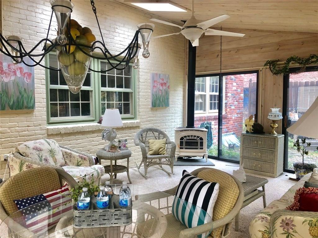 143 Boxfield Road Pittsburgh, PA 15241 - Photo 9 of 25 another view of this happy room