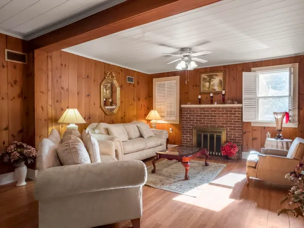 $286,000 | 1104 2nd Avenue, Kingstree, SC 29556