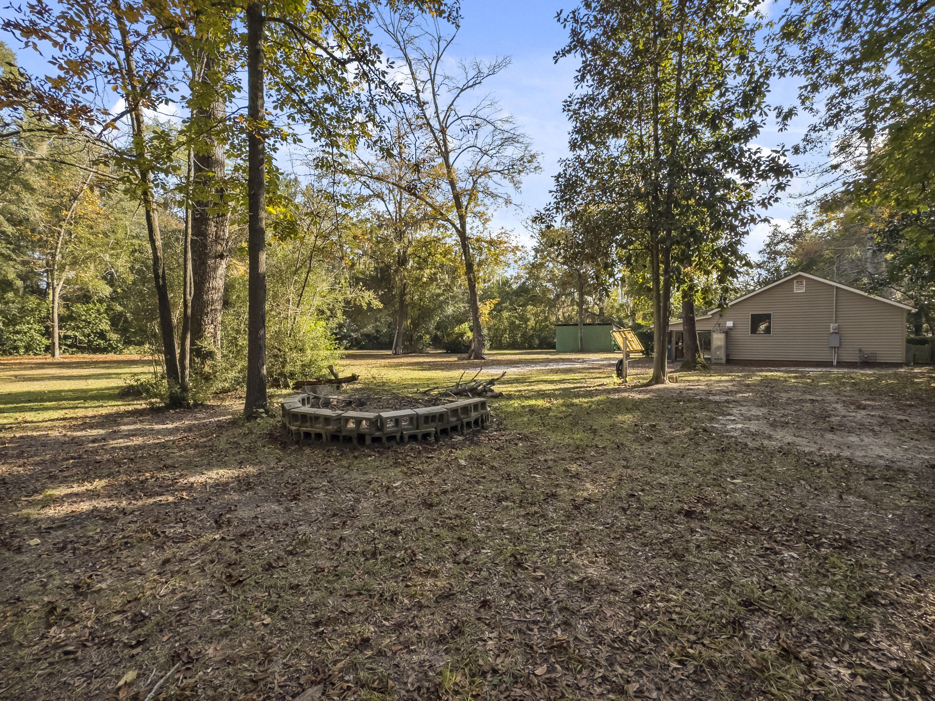 1104 2nd Avenue Kingstree, SC 29556 - Photo 43 of 47 29