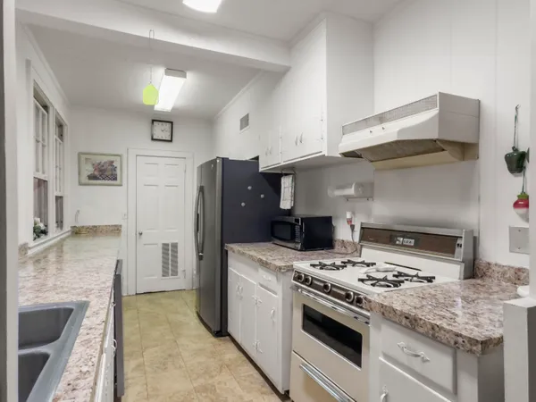 $286,000 | 1104 2nd Avenue, Kingstree, SC 29556