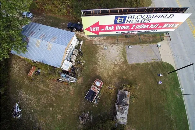 a sign that is on the wall