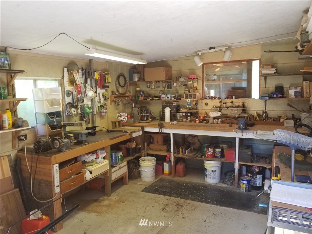 5164 Anderson Road Blaine, WA 98230 - Photo 13 of 15 Gallery Image 13