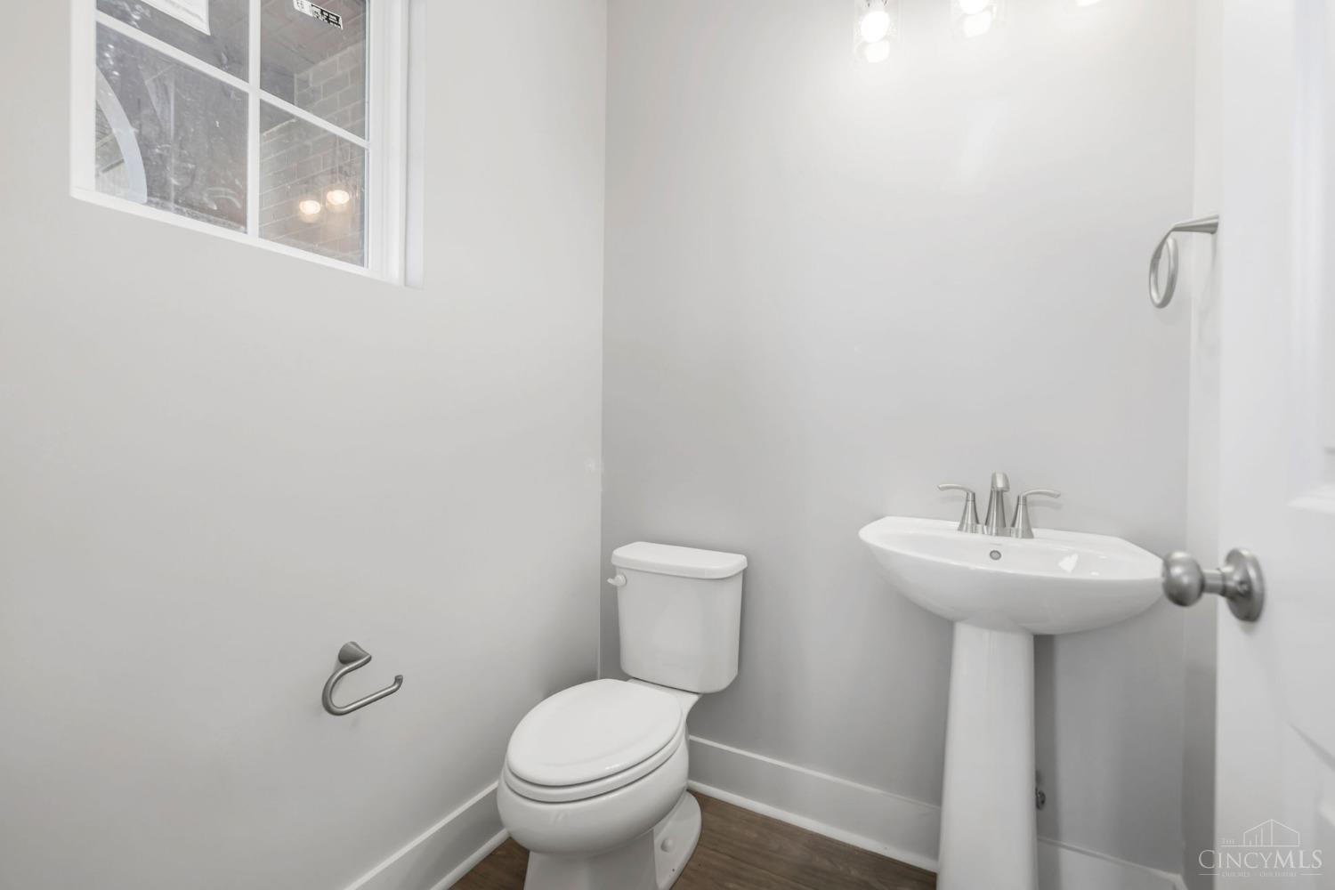 11847 Montgomery Road Cincinnati, OH 45249 - Photo 26 of 30 Gallery Image 26