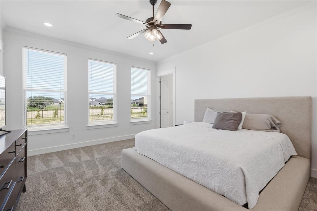 901 Medaris Way Azle, TX 76020 - Photo 20 of 39
