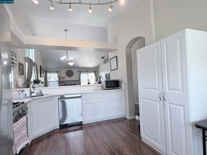 $520,000 | 8551 Summer Knoll Way, Elk Grove, CA 95624