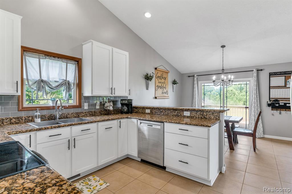 8636 Beardslee Road Perry, MI 48872 - Photo 13 of 49