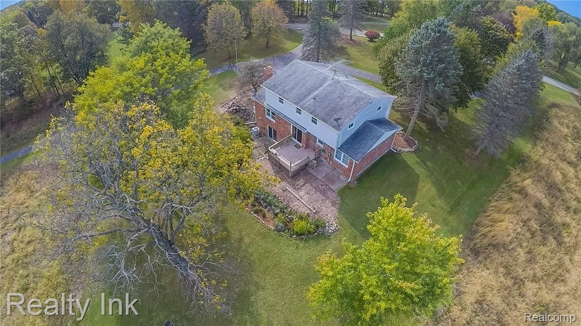 3100 Byron Road Howell, MI 48855 - Photo 23 of 23 IMG_6305 2.jpg
