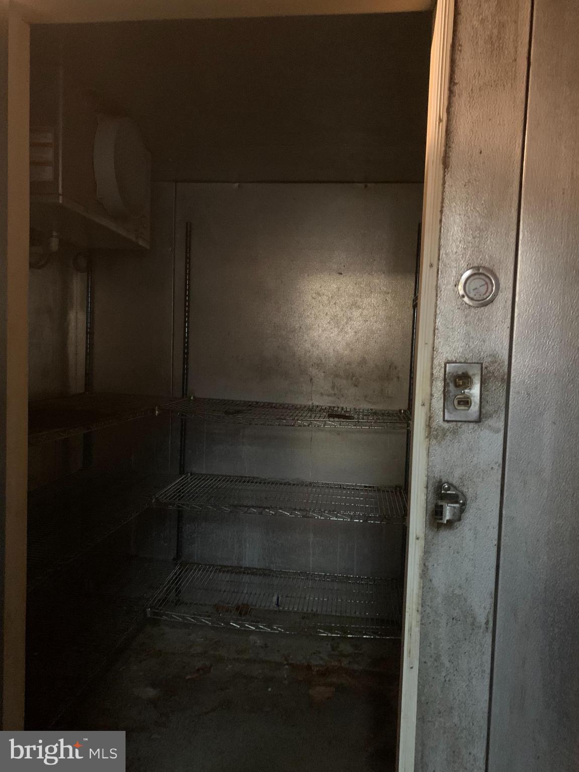 1130 South 15th Street Philadelphia, PA 19146 - Photo 12 of 38 Inside Walk-in