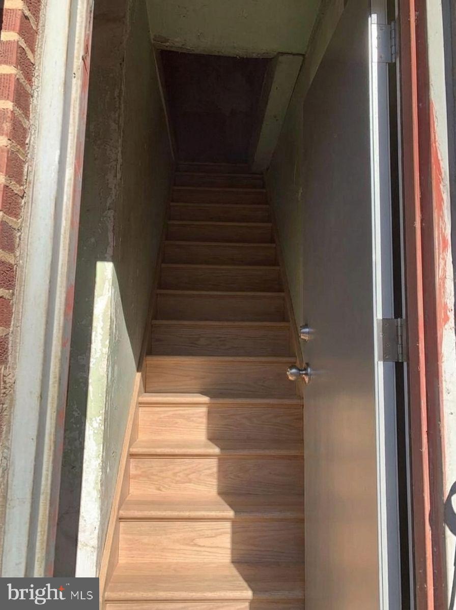 1130 South 15th Street Philadelphia, PA 19146 - Photo 21 of 38 Stairs to Apartments - REimagine Home AI
