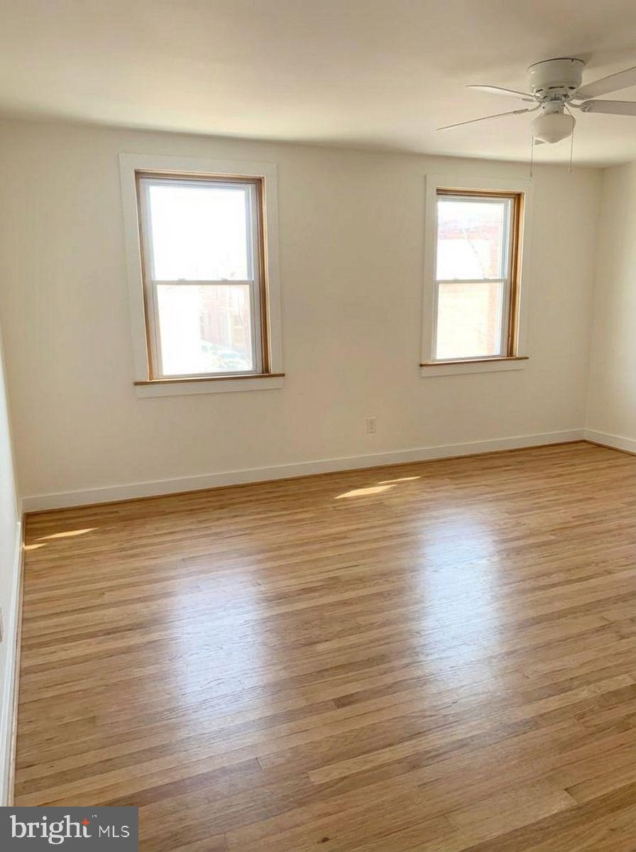 1130 South 15th Street Philadelphia, PA 19146 - Photo 35 of 38 Third Floor - Front Room-REimagine Home AI