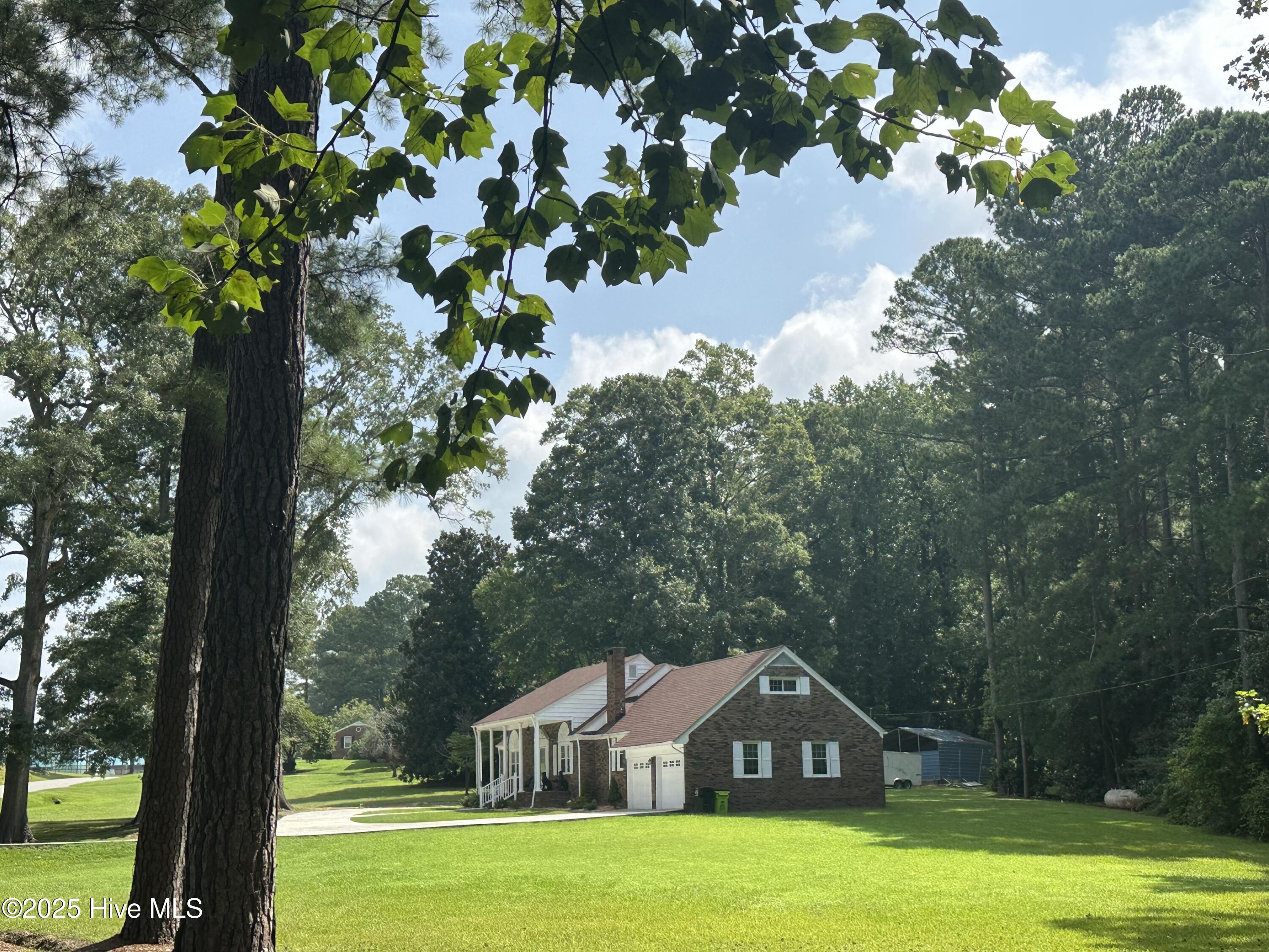 212 McLean Street Spring Hope, NC 27882 - Photo 5 of 46 IMG_6578