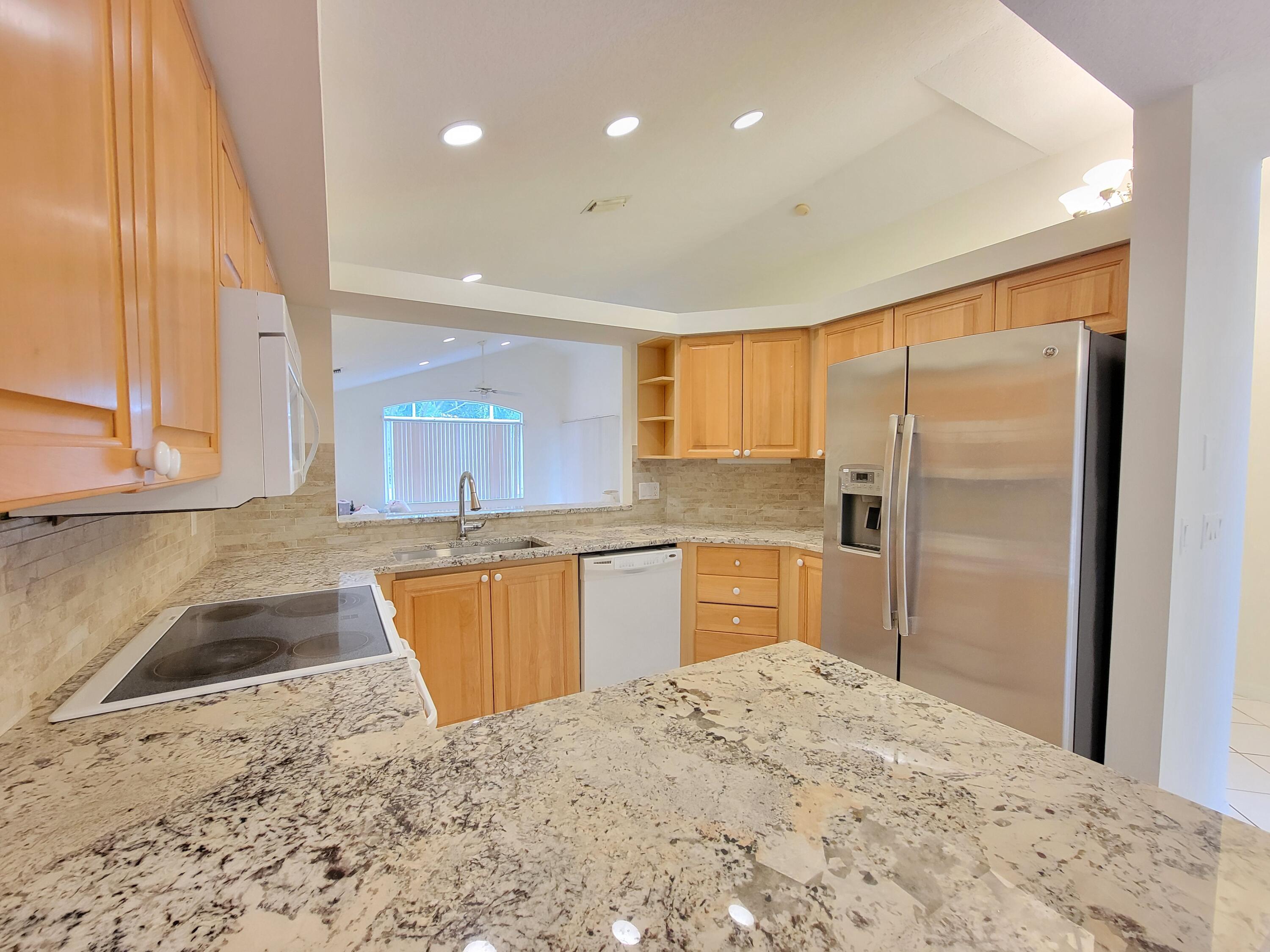 3041 Casa Rio Court Riviera Beach, FL 33418 - Photo 7 of 37 20211125_103507