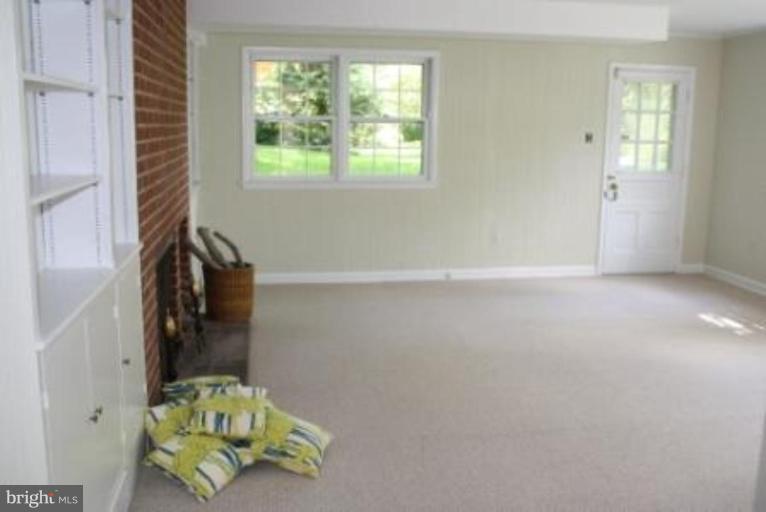 5908 Lenox Road Bethesda, MD 20817 - Photo 14 of 17 Family Room