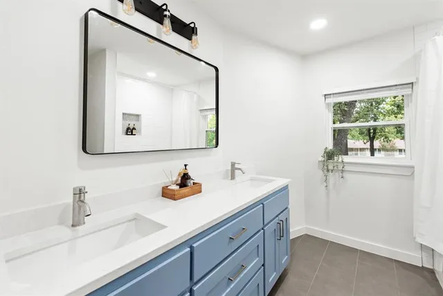 $2,800 | 4252 McComas Road, Haltom City, TX 76117