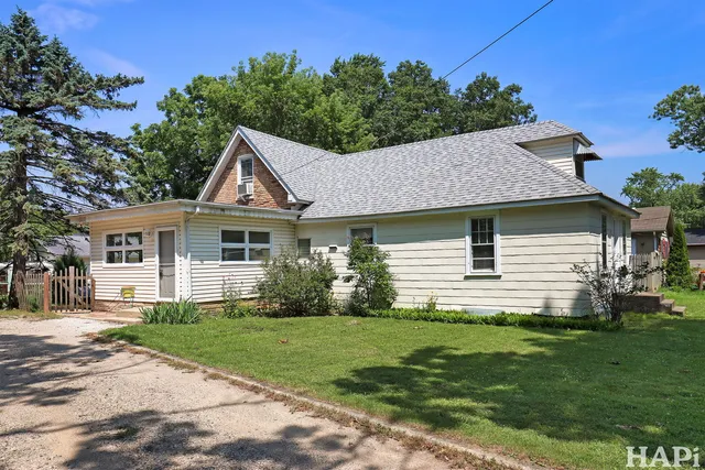 $289,900 | 35694 North Laurel Avenue, Ingleside, IL 60041