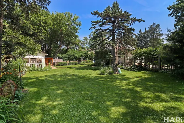 $289,900 | 35694 North Laurel Avenue, Ingleside, IL 60041