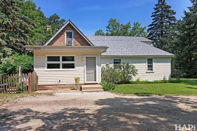 $289,900 | 35694 North Laurel Avenue, Ingleside, IL 60041