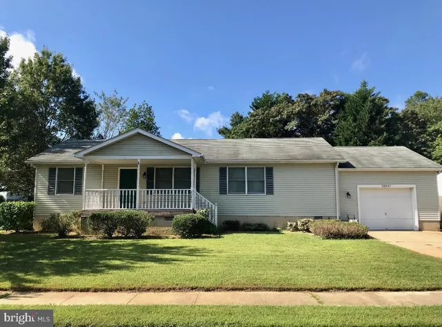 $2,395 | 20847 Sandstone Street, Lexington Park, MD 20653