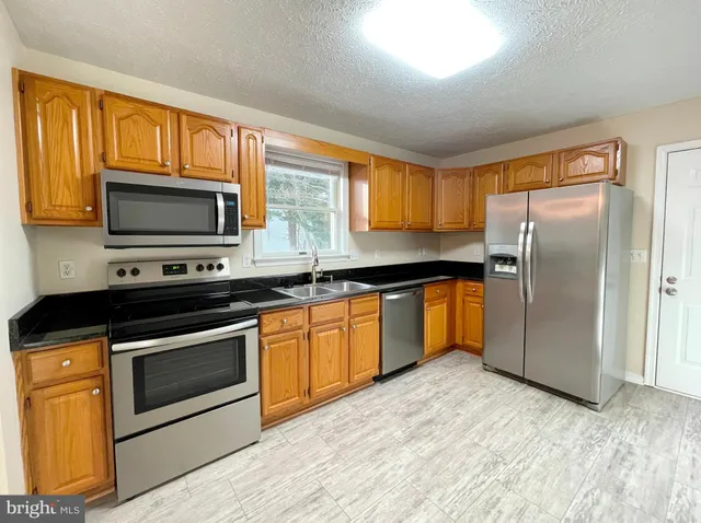 $2,395 | 20847 Sandstone Street, Lexington Park, MD 20653