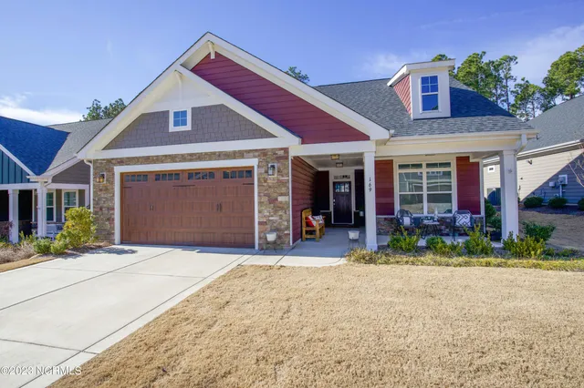 $2,700 | 169 Holly Springs Court, Southern Pines, NC 28387