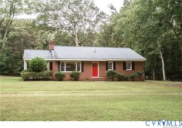 $2,395 | 2725 Anderson Highway, Powhatan, VA 23139
