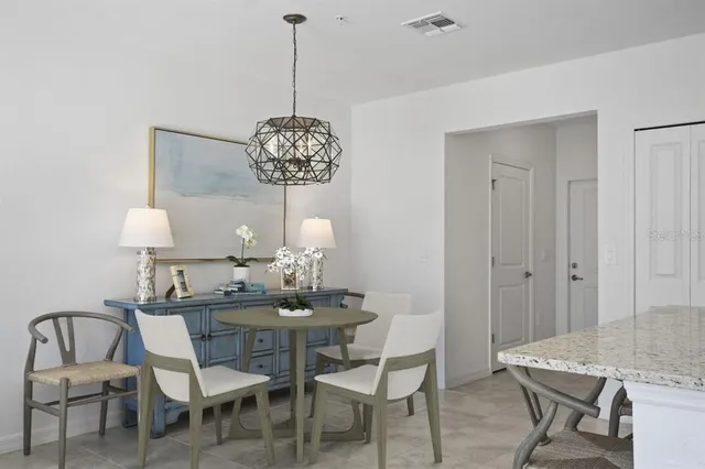 $2,240 | 4915 1st Avenue East, Unit BAHIA, Bradenton, FL 34208