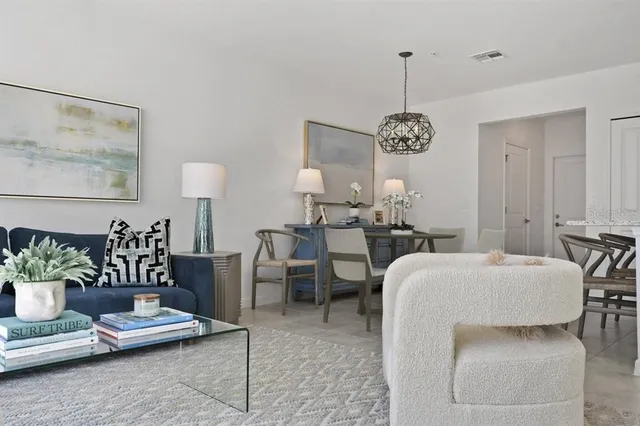 $2,240 | 4915 1st Avenue East, Unit BAHIA, Bradenton, FL 34208