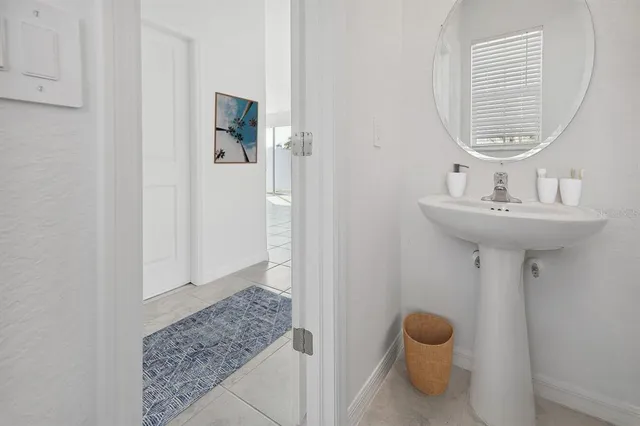 $2,240 | 4915 1st Avenue East, Unit BAHIA, Bradenton, FL 34208