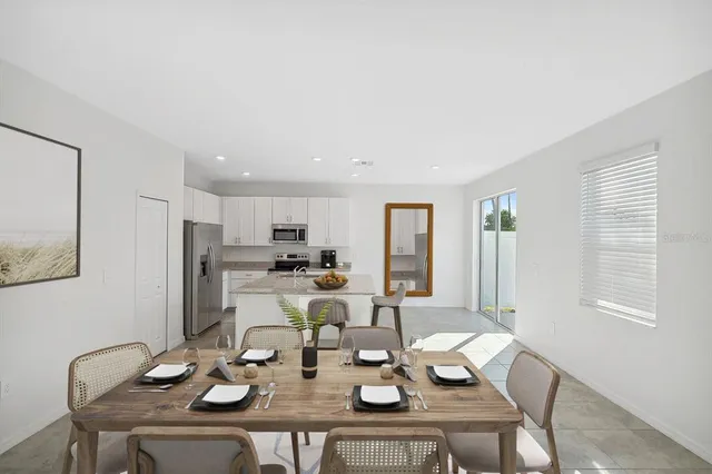 $2,240 | 4915 1st Avenue East, Unit BAHIA, Bradenton, FL 34208