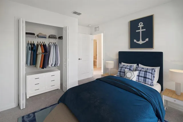 $2,240 | 4915 1st Avenue East, Unit BAHIA, Bradenton, FL 34208