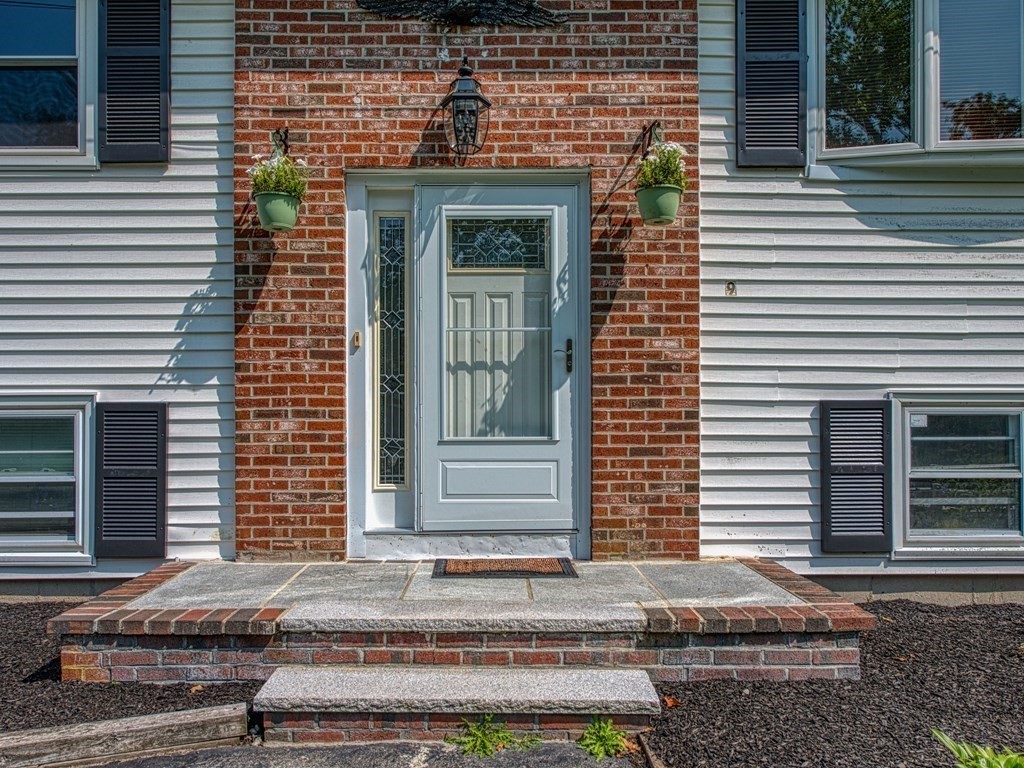 9 Nicholas Road Raynham, MA 02767 - Photo 3 of 29 Gallery Image 3
