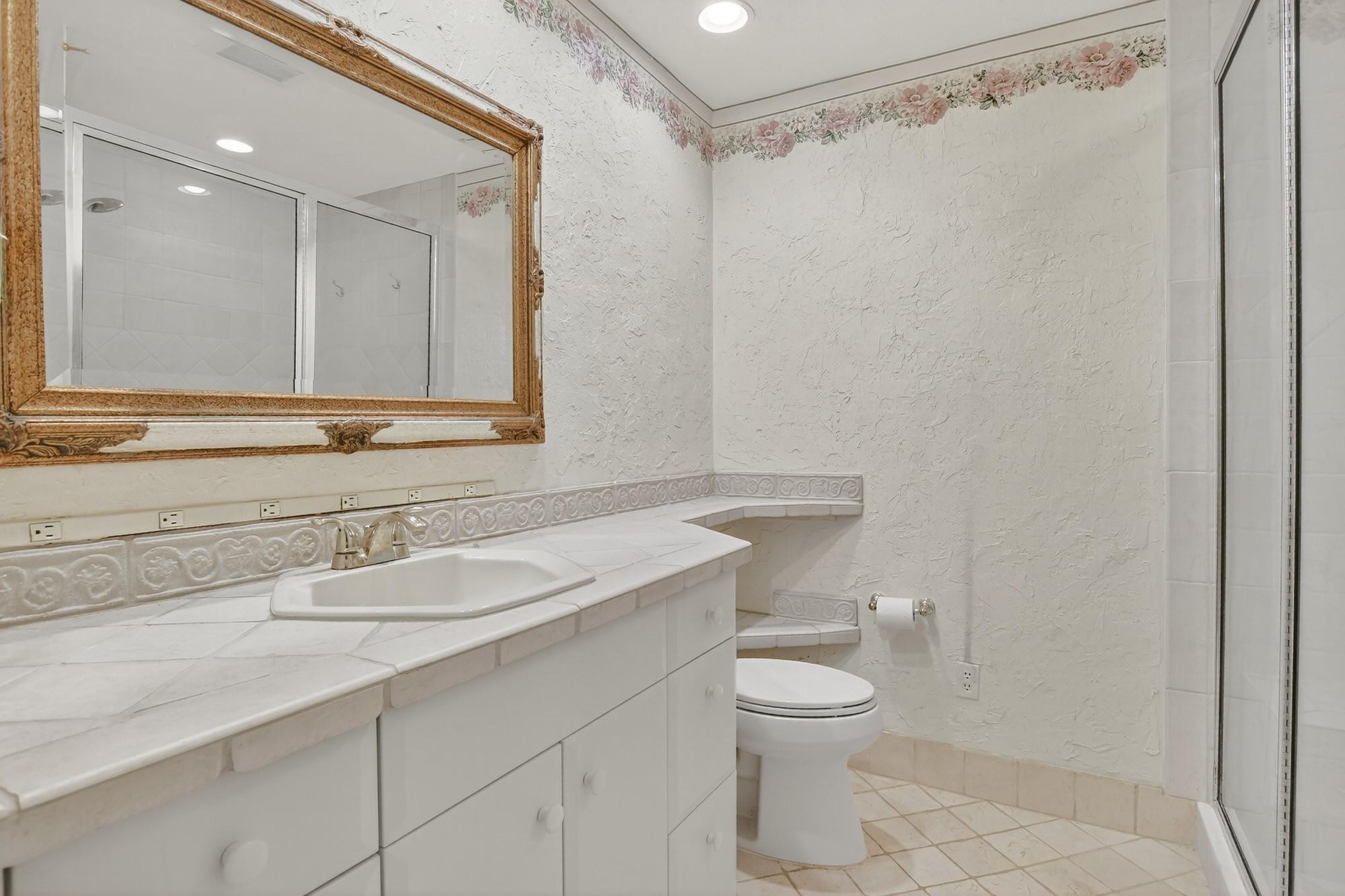 5590 Coach House Circle, Unit B Boca Raton, FL 33486 - Photo 13 of 38 Photo 14