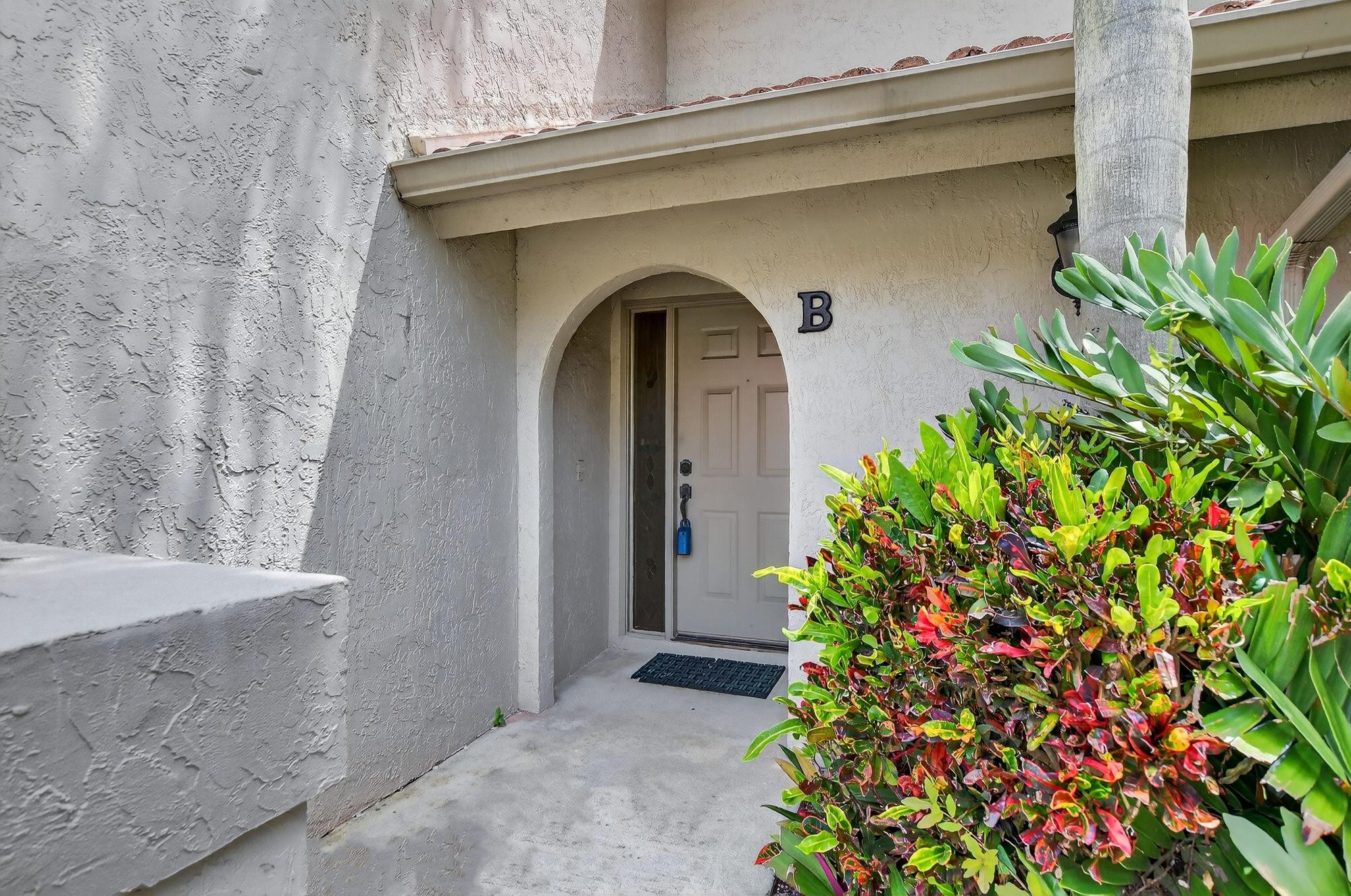 5590 Coach House Circle, Unit B Boca Raton, FL 33486 - Photo 27 of 38 Photo 29